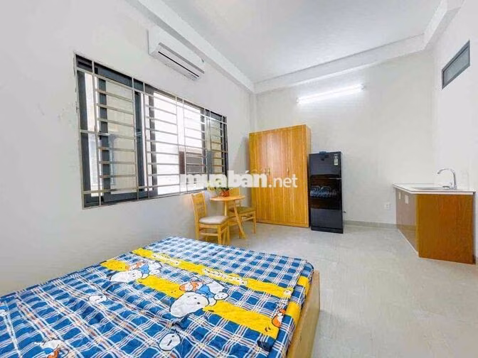 STUDIO CỬA SỔ THANG MÁY GIÁP VÕ VĂN KIỆT Ở ĐƯỢC 3-4 NGƯỜI