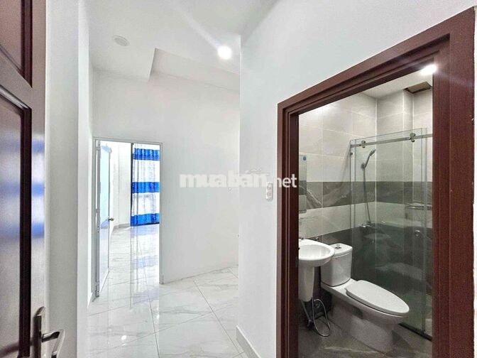 1PN TÁCH BẾP 30M2 GIÂP VÕ VĂN KIỆT - GẦN CẦU PHẠM VĂN CHÍ