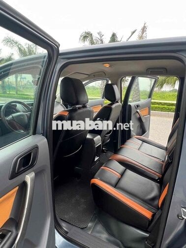 Ford Ranger XLS 2.2 2017 Xanh Hà Nội