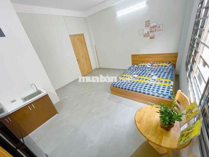 STUDIO CỬA SỔ THANG MÁY GIÁP VÕ VĂN KIỆT Ở ĐƯỢC 3-4 NGƯỜI
