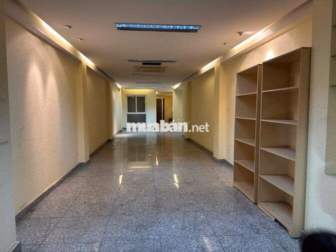 Sàn VP tầng 3 Lò Đúc 70m2 thang máy