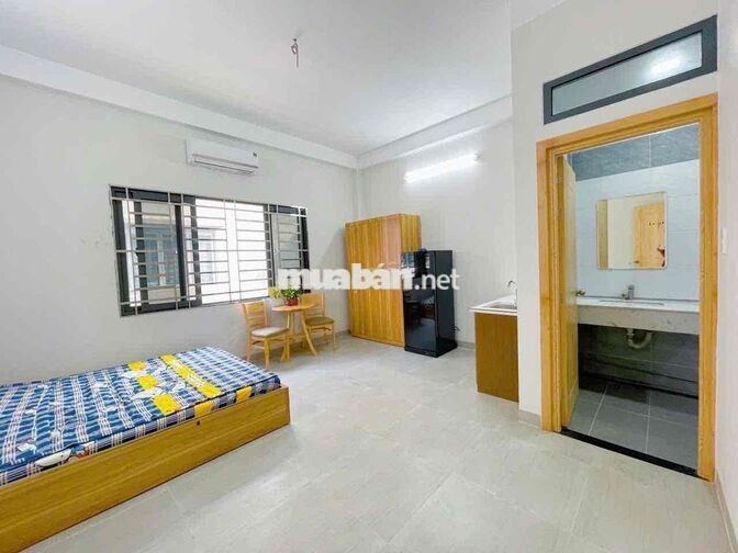 STUDIO CỬA SỔ THANG MÁY GIÁP VÕ VĂN KIỆT Ở ĐƯỢC 3-4 NGƯỜI