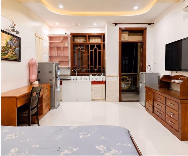 Cho thuê căn hộ mini 40m2 ban công siêu thoáng mát gần ngã 4 LLQ-ÂC