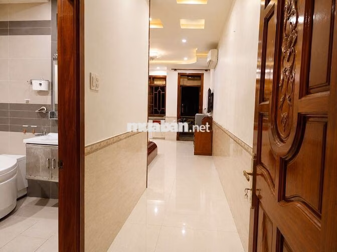 Cho thuê căn hộ mini 40m2 ban công siêu thoáng mát gần ngã 4 LLQ-ÂC