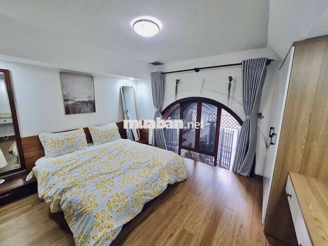 CHDV 1PN TÁCH BẾP FULL NỘI THẤT NGAY HOÀNG SA - TRƯỜNG SA - THANG MÁY