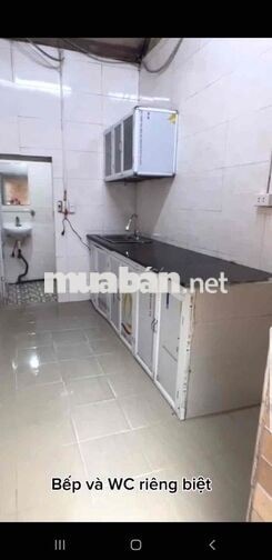 Cho thuê tập thể Bách Khoa tầng 1 75m2.