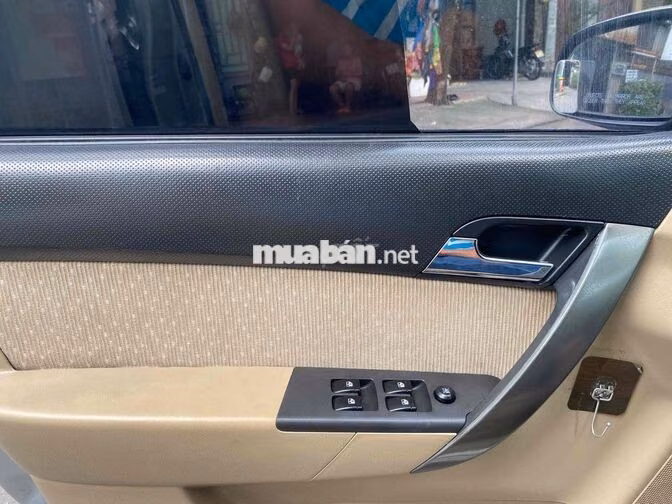 Chevrolet Aveo 2018 Bạc 5 chỗ