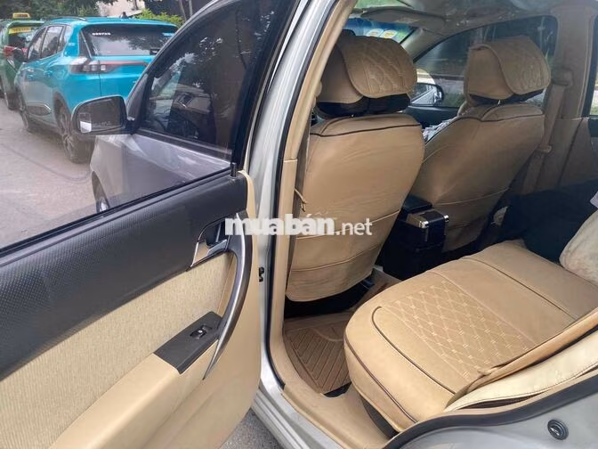 Chevrolet Aveo 2018 Bạc 5 chỗ