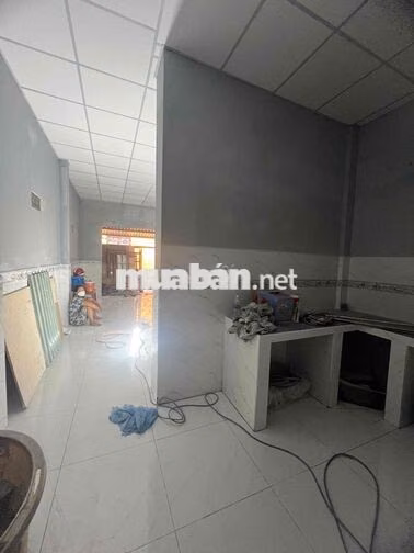 Nhà nguyên căn gần kho B 2pn 2wc giá 6tr
