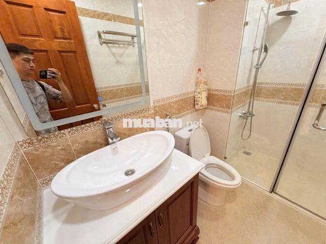 CHO THUÊ NHÀ ĐƯỜNG D7 - KDC PHẠM HỮU LẦU , QUẬN 7 .