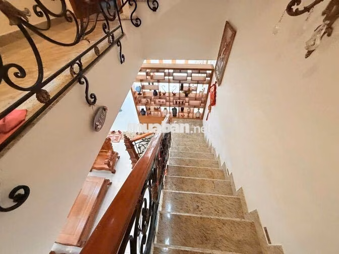 CHO THUÊ NHÀ ĐƯỜNG D7 - KDC PHẠM HỮU LẦU , QUẬN 7 .