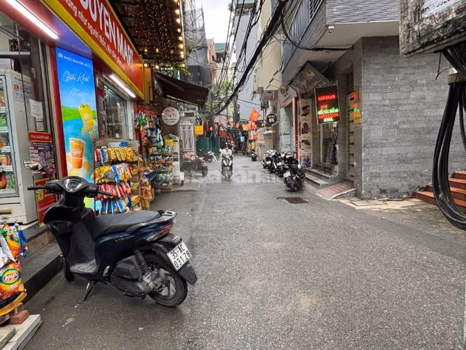 CẦU GIẤY - 173M² - 7 TẦNG THANG MÁY - 33 PHÒNG CHO THUÊ FULL