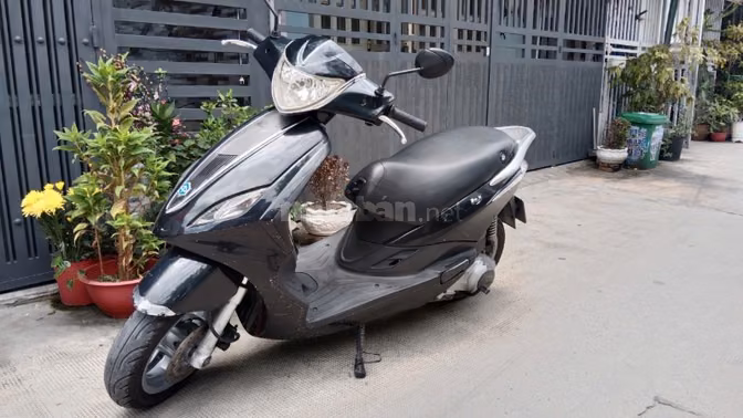 Bán xe Piaggio Fly 125 màu đen - Ý
