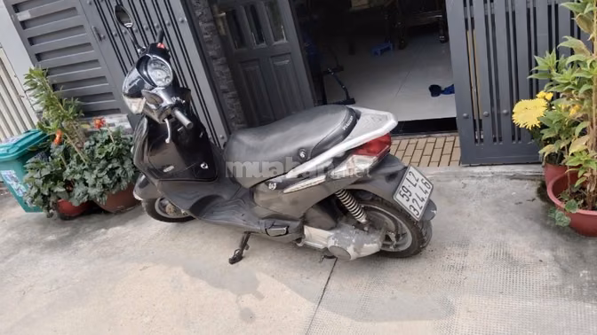 Bán xe Piaggio Fly 125 màu đen - Ý