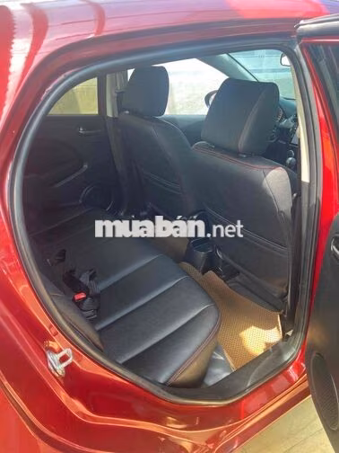 Mazda Mazda 2 2014 Hatchback đỏ