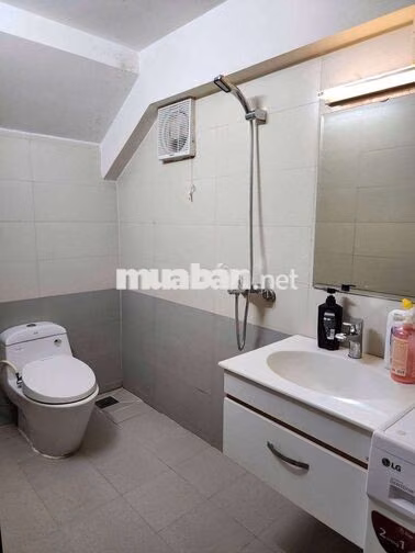 Cho thuê căn hộ 1 phòng ngủ  tầng 1 phước trường 17