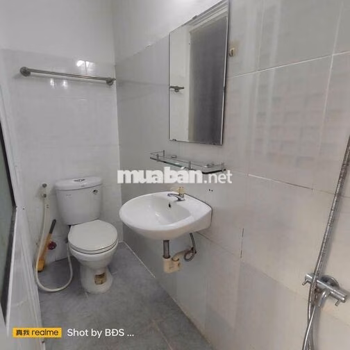 Nhà 2 tầng QL13  6x17, 3 phòng ngủ 10tr/tháng