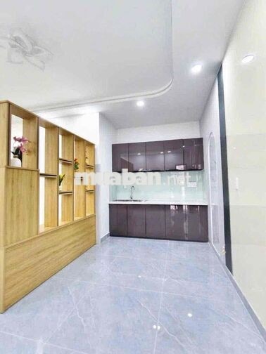 Nhà Đẹp Góc 2 Mặt Tiền 1 Trệt 1 Lầu 2pn 2wc ngay Chợ Hiệp Bình 2.6Tỷ