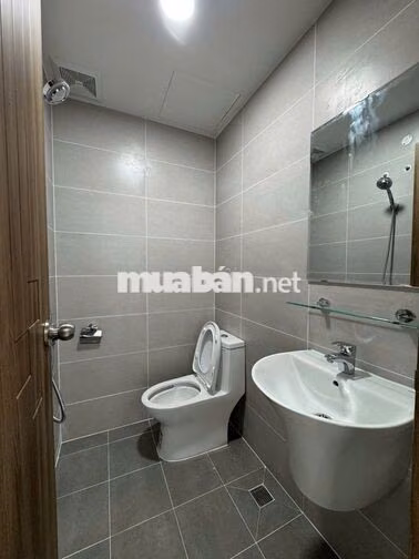 Cho thuê 2PN2WC 6tr, đầu tháng 10 ở được