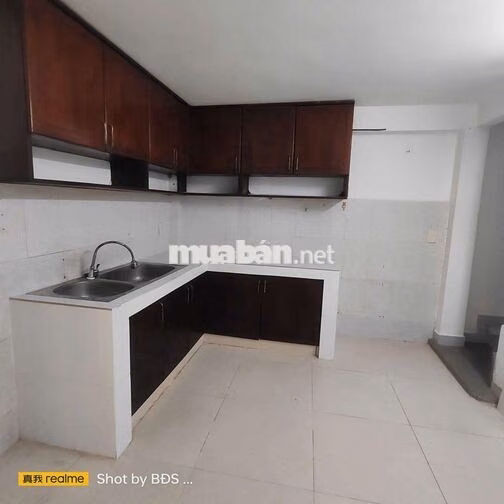 Nhà 2 tầng QL13  6x17, 3 phòng ngủ 10tr/tháng
