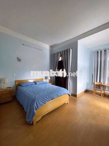 NHÀ ĐẸP SÁT VƯƠNG GẦN HỒ NGHINH,4PN,5WC