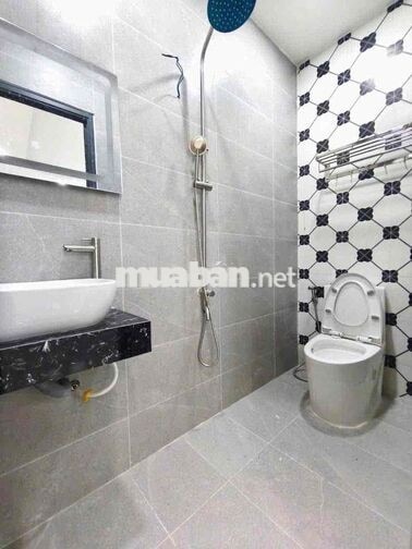 Nhà Đẹp Góc 2 Mặt Tiền 1 Trệt 1 Lầu 2pn 2wc ngay Chợ Hiệp Bình 2.6Tỷ
