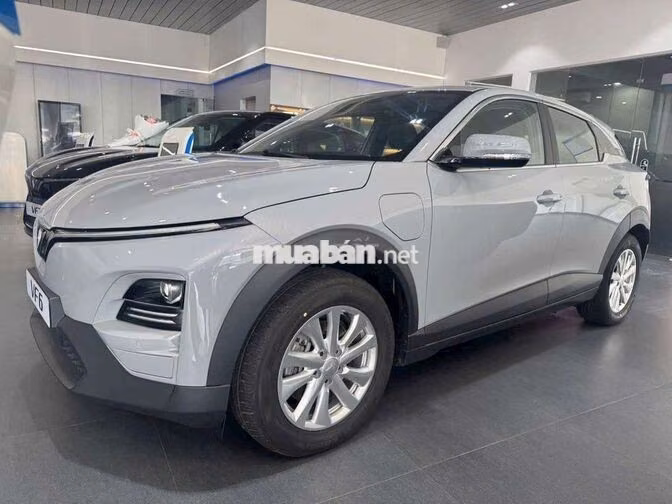 Giá lăn bánh Vinfast VF6. Xe sẵn giao ngay