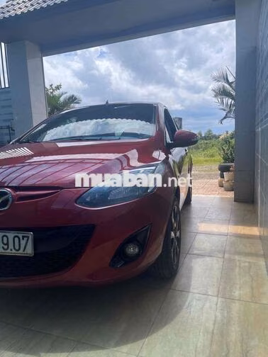 Mazda Mazda 2 2014 Hatchback đỏ