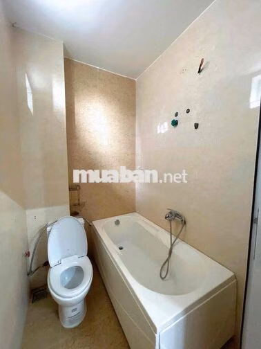 NHÀ ĐẸP SÁT VƯƠNG GẦN HỒ NGHINH,4PN,5WC