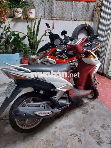 Yamaha Luvias 2011Đỏ trắng