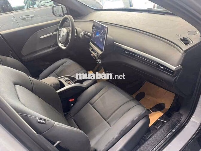 Giá lăn bánh Vinfast VF6. Xe sẵn giao ngay