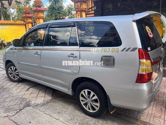 Toyota Innova 2014 Bạc 105 nghìn km
