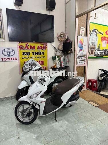 Honda Vision Trắng