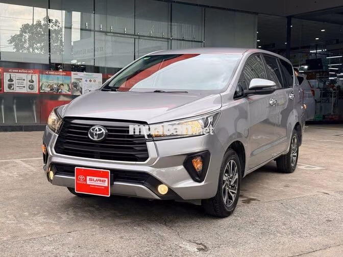 Toyota Innova E 2023 Bạc 128.867 km