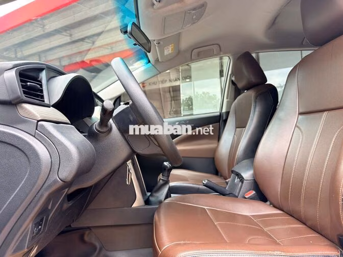 Toyota Innova E 2023 Bạc 128.867 km
