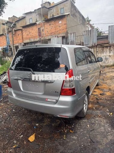 Toyota Innova E 2012 một chủ mua mới