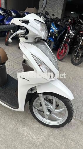 Honda Vision 2016 Trắng đen ( hỗ trợ góp )