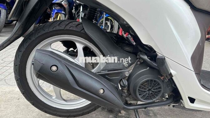 Honda Vision 2016 Trắng đen ( hỗ trợ góp )