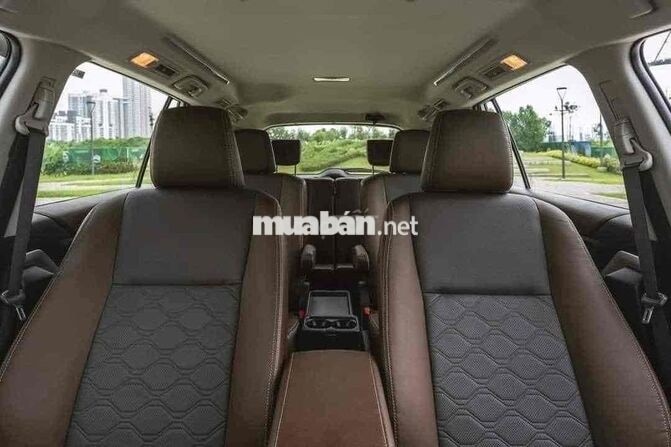 TOYOTA INNOVA CROSS 2026 [ GIAO NGAY - ĐỦ MÀU ]
