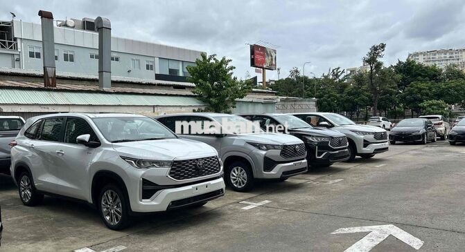 TOYOTA INNOVA CROSS 2026 [ GIAO NGAY - ĐỦ MÀU ]