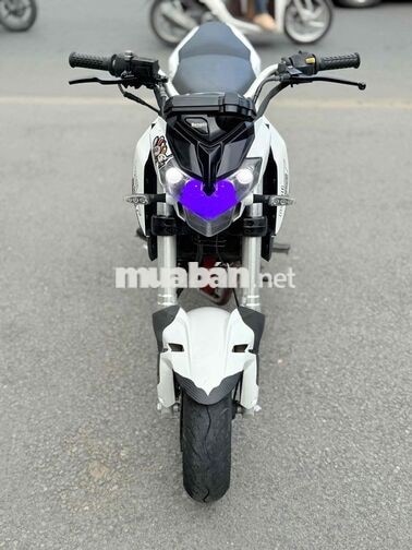 Benelli TNT 125cc Fi 2017 Trắng Phun xăng điện tử
