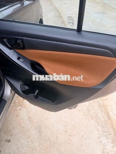 Toyota Innova 2017 Số sàn màu Nâu 19vạn bao tua