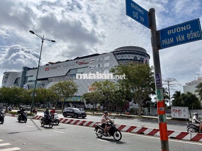 Phòng trong nhà nguyên căn gần GigaMall