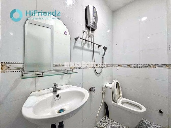 STUDIO BAN CÔNG FULL NỘI THẤT SÁT BÊN CẦU CHỮ Y