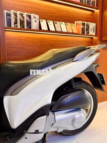 Honda SHVN 150cc Form Ý 2012 Trắng