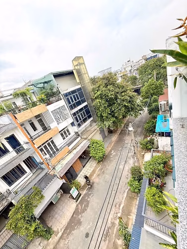 CHDV đúc 4 tầng DT 5x20 KDC Tân Tiến, Q.12 giá 8ty500 TL.