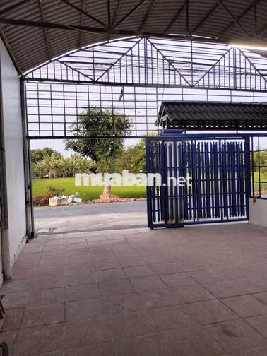 Cho thuê nhà mặt tiền đường Tây Bắc, cầu Mồng Gà, Cần Giuộc, Long An