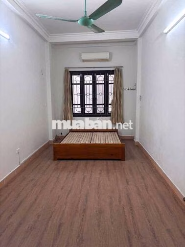 cho thuê nhà 3 tầng , 2 p ngủ tập thể 810 