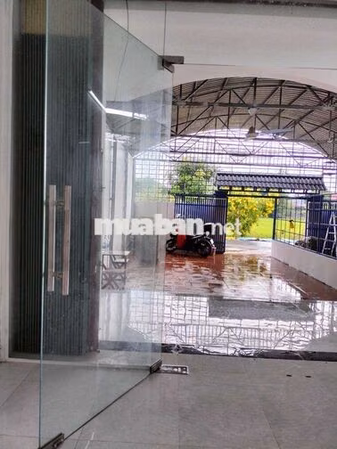 Cho thuê nhà mặt tiền đường Tây Bắc, cầu Mồng Gà, Cần Giuộc, Long An