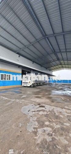 xưởng 2500m² giá 170 triệu gần ngã tư Đức lập Long An